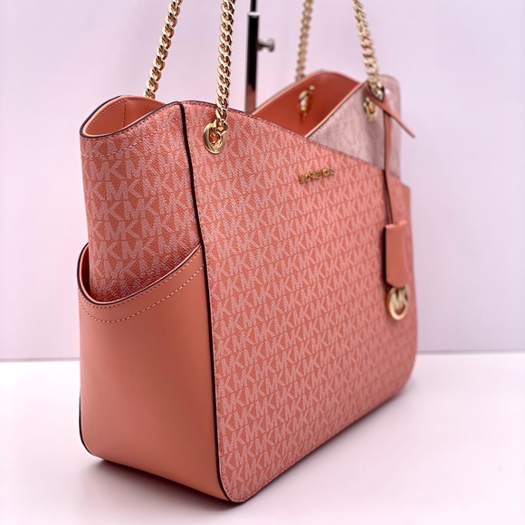 Michael Kors Jet Set Large Color-Block Saffiano Leather Tote Bag - Picture 4 of 12